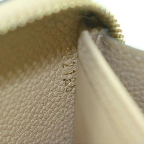 Louis Vuitton Zippy wallet in Turtledove Empreinte Leather - Picture 7 of 8